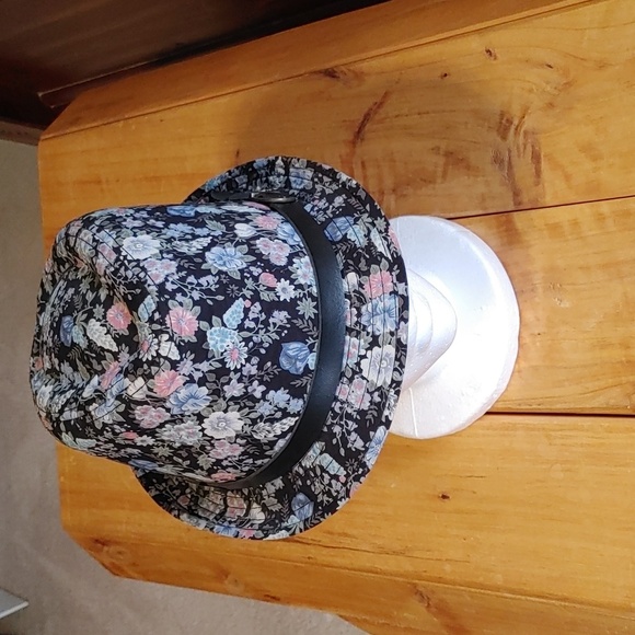 Unisex Pamoa Floral Fedora - Picture 2 of 9
